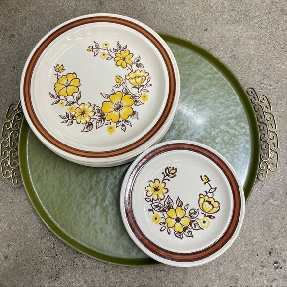 Vintage Plates Set of 10 - Picture 1 of 5